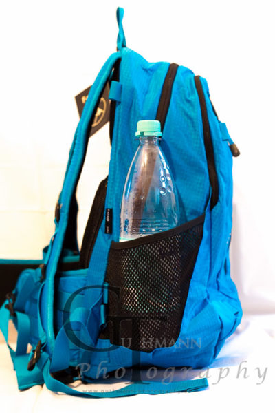 Wasserflasche in seitlicher Netztasche