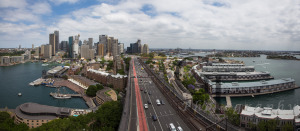 Sydney Blick von Harbour Bridge auf Stadt mit Skyline