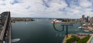 Sydney Blick von Harbour Bridge auf Hafen mit Oper