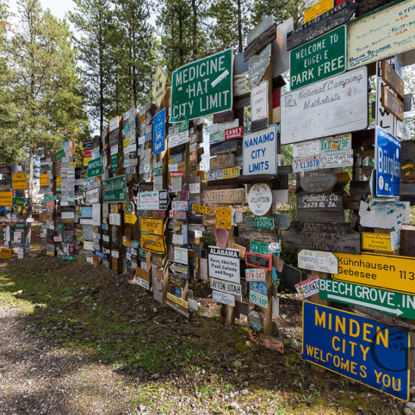 Kanada Yukon Alaska Highway Watson Lake Sign Post Forest