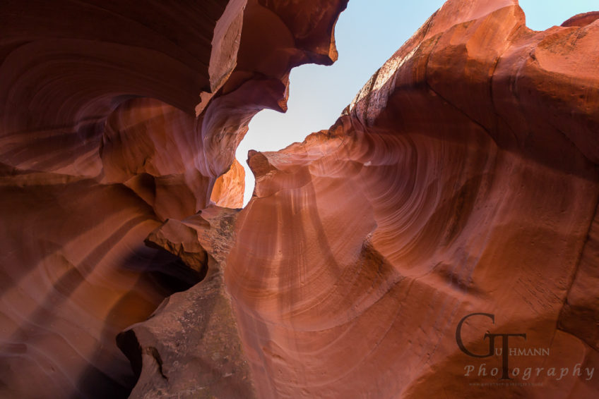 Himmlisch schön und teuflisch voll: Schein und Sein des Antelope Canyon