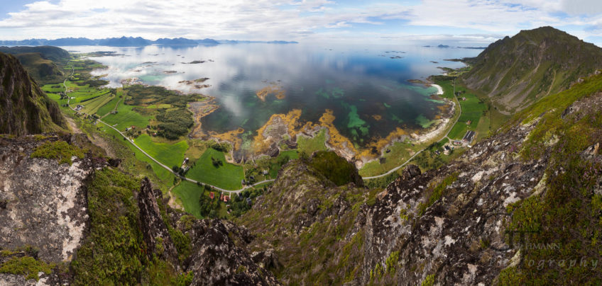 Wandern in Norwegen – Schwindelerregender Ausblick vom Nyken auf den Vesterålen