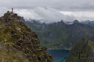 Wandern in Norwegen – Gipfelpanorama vom Husfjellet auf Senja